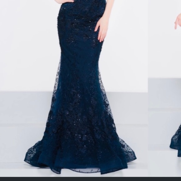 Glow dressy mesh key hole back long navy Gown - Picture 5 of 6